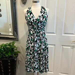 SUSHI FLOWERS Stylish Green and Black Halter Jersey Dress